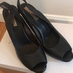 Banana Republic peep toe